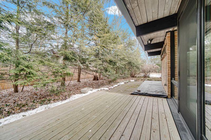 1511 35th Street Munster, IN 46321 - Photo 22 of 37 800x533