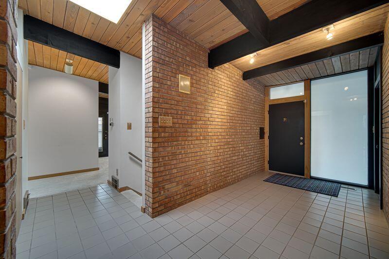 1511 35th Street Munster, IN 46321 - Photo 28 of 37 800x533