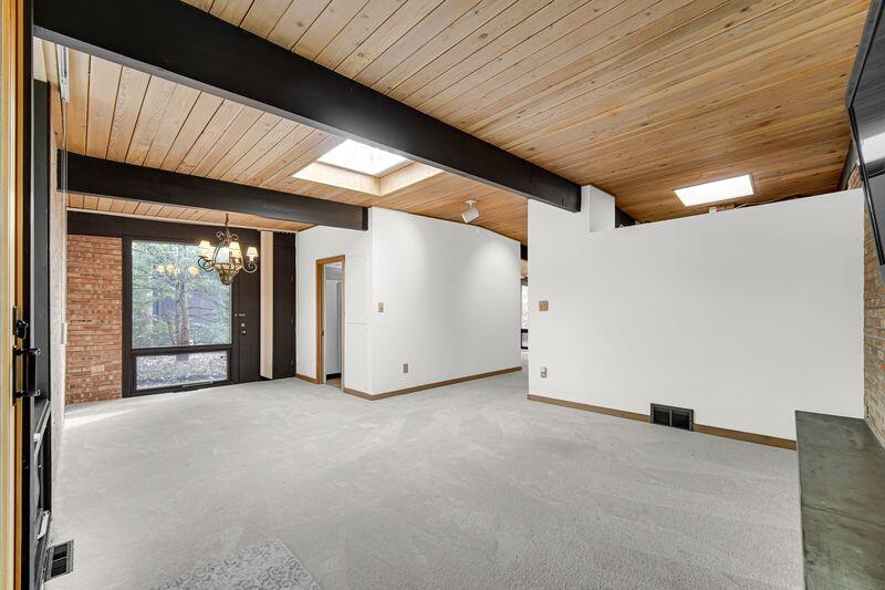 1511 35th Street Munster, IN 46321 - Photo 30 of 37 800x533