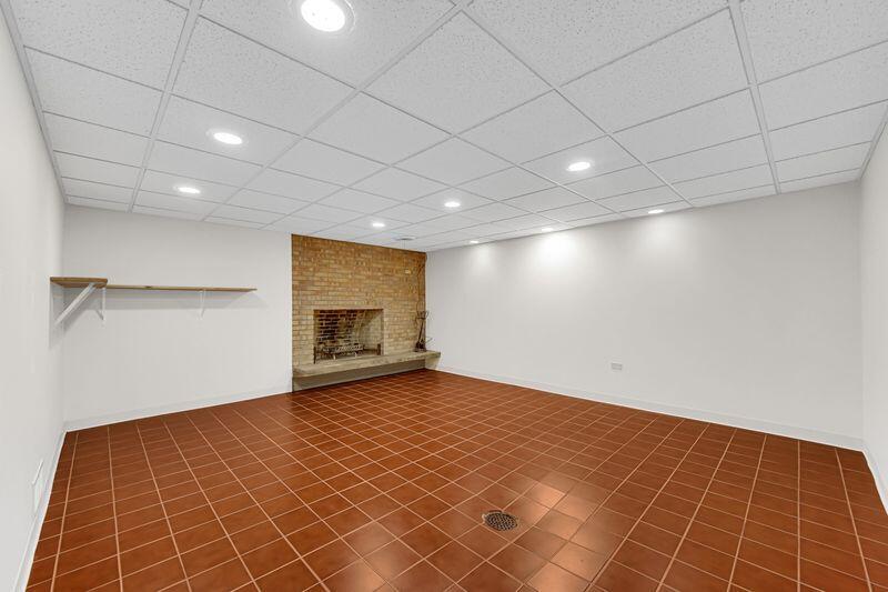 1511 35th Street Munster, IN 46321 - Photo 35 of 37 800x533