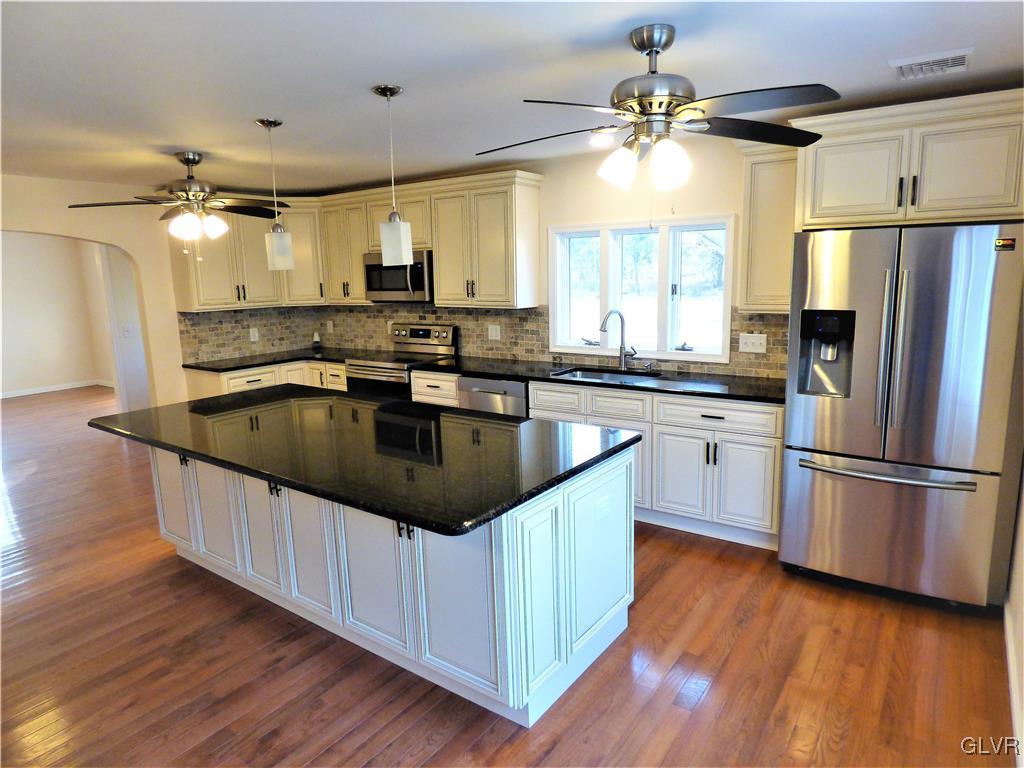 8104 Skeet Club Road Slatington, PA 18080 - Photo 11 of 45 Gallery Image 11