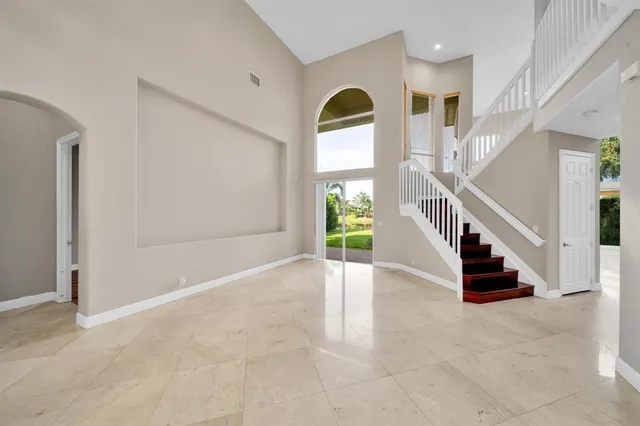 a view of entryway and hall
