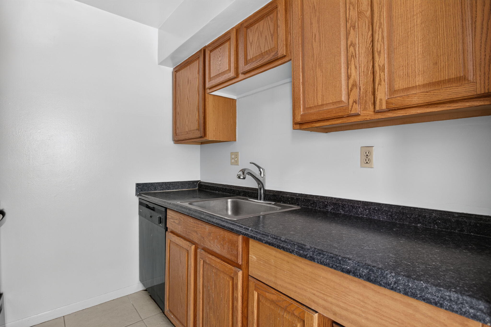 2141 Northeast 42nd Street, Unit 204 Lighthouse Point, FL 33064 - Photo 10 of 24 53-web-or-mls-2141-1244