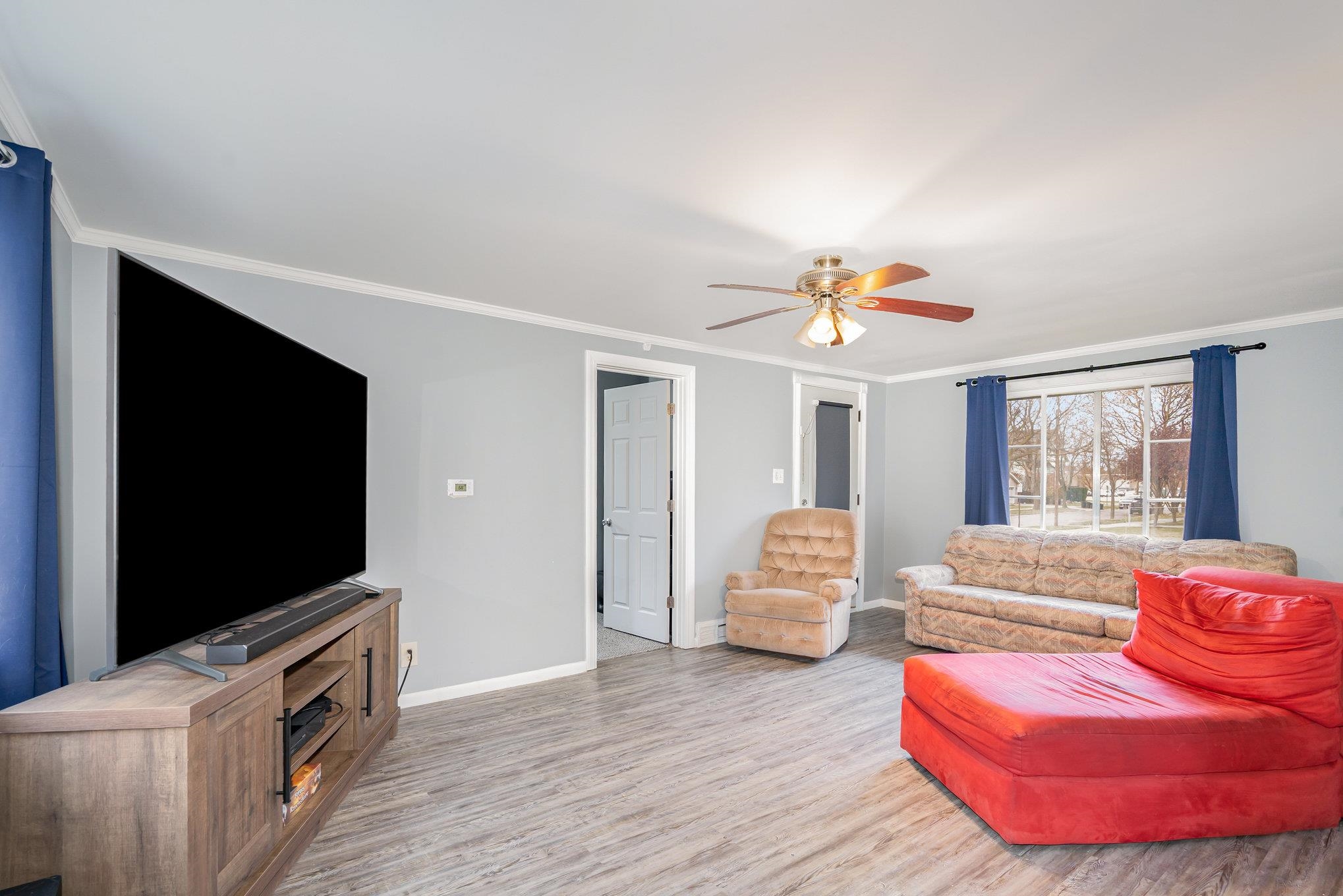 401 South Hampton Street Bay City, MI 48708 - Photo 4 of 14 Gallery Image 4