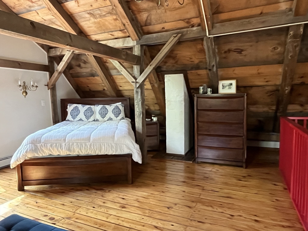 102 New Templeton Road Hubbardston, MA 01452 - Photo 2 of 20