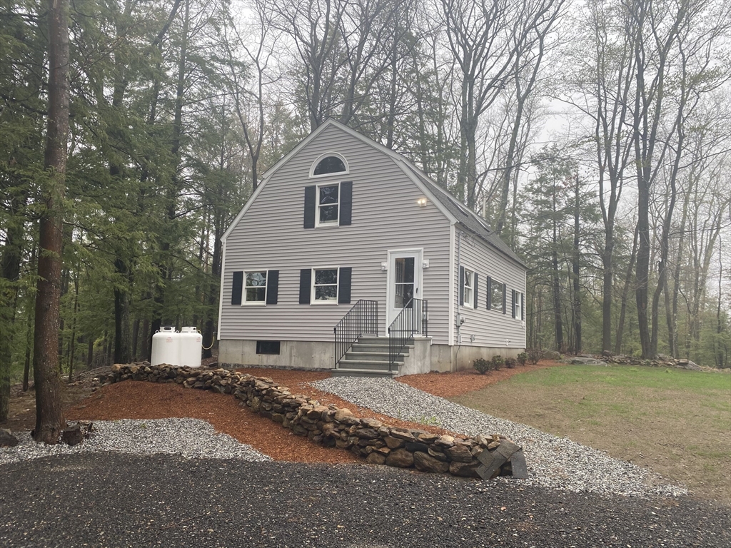 102 New Templeton Road Hubbardston, MA 01452 - Photo 3 of 20