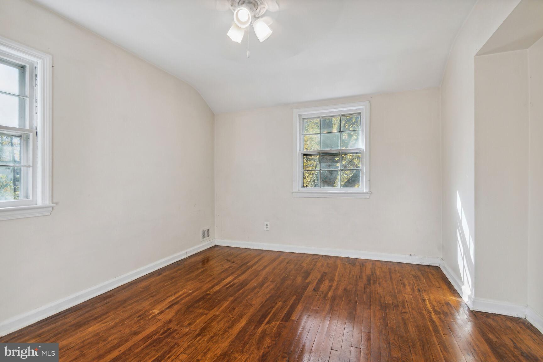 11703 Broadview Road Silver Spring, MD 20902 - Photo 13 of 22