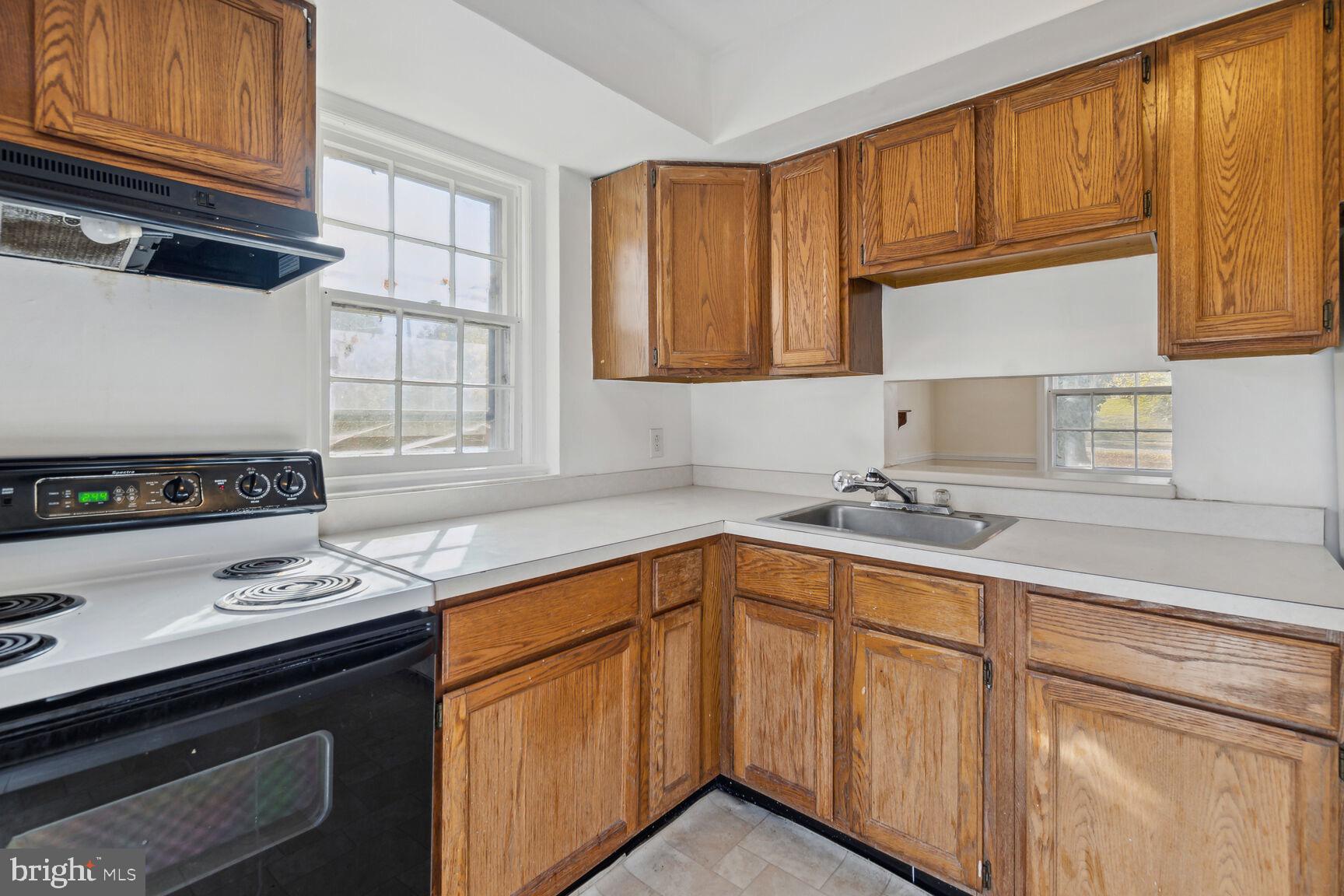 11703 Broadview Road Silver Spring, MD 20902 - Photo 7 of 22