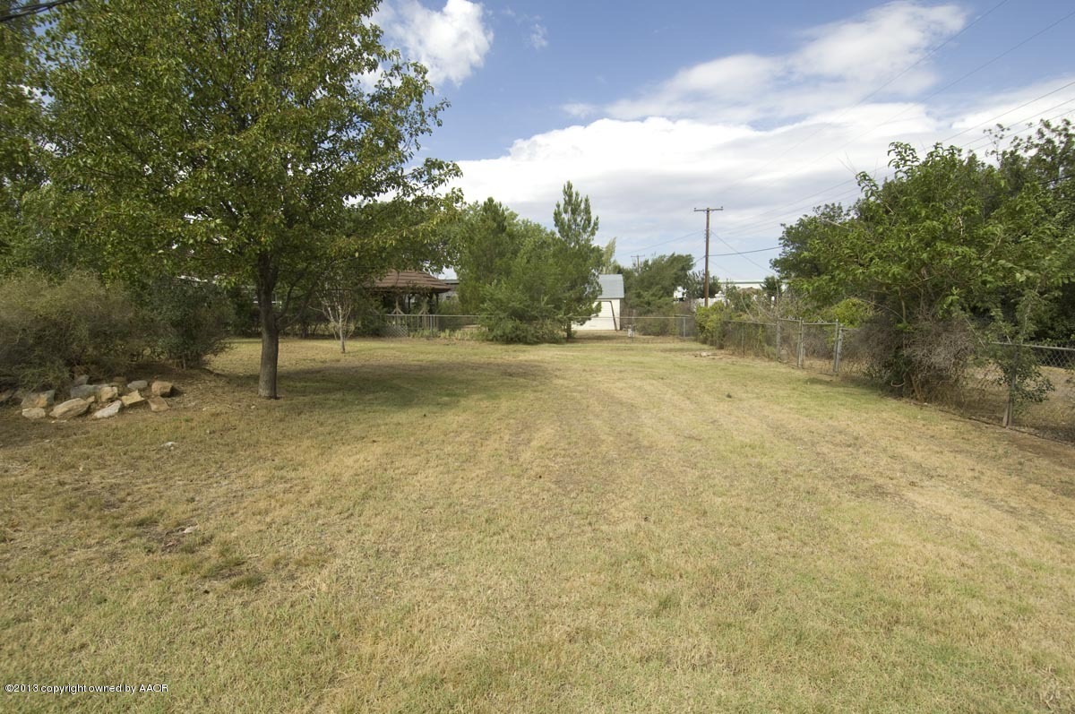 4218 Camp Lane Amarillo, TX 79110 - Photo 31 of 34 BACK YARD VIEW 1