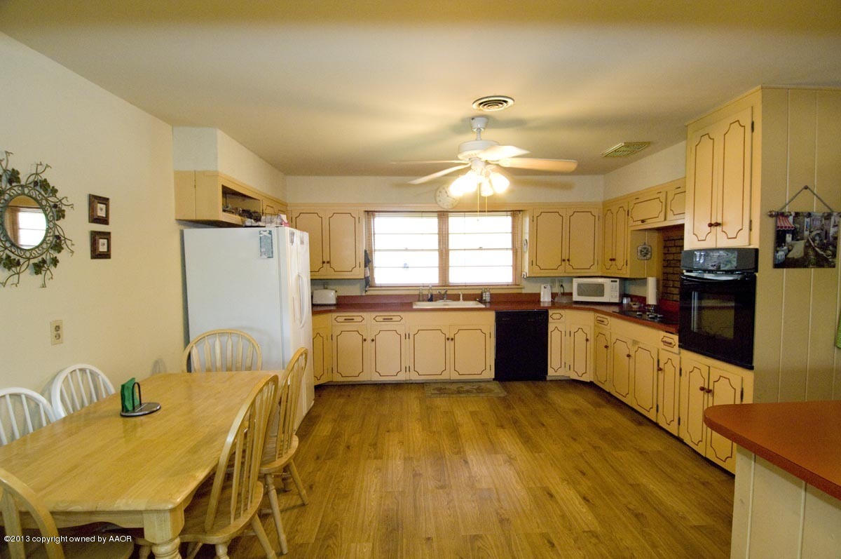 4218 Camp Lane Amarillo, TX 79110 - Photo 9 of 34 KITCHEN VIEW 3