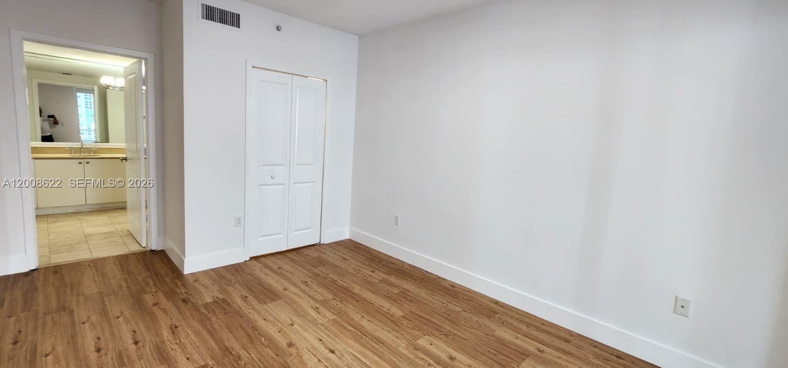 170 Southeast 14th Street, Unit 1408 Miami, FL 33131 - Photo 13 of 30