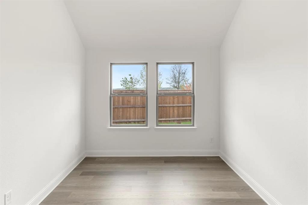 801 Stoney Bridge Way Lavon, TX 75166 - Photo 17 of 38 07. 801 Stoney - Bath 3