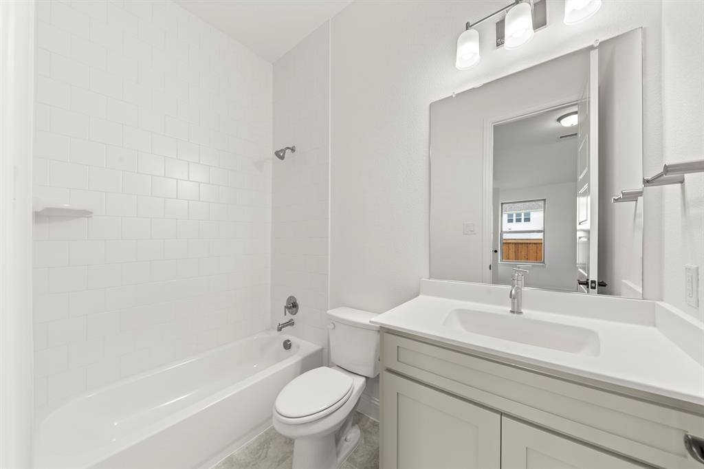 801 Stoney Bridge Way Lavon, TX 75166 - Photo 29 of 38 06. 801 Stoney - Bed 2