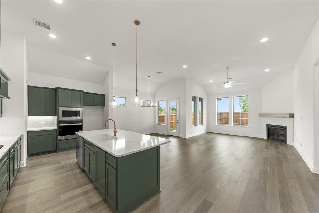 801 Stoney Bridge Way Lavon, TX 75166 - Photo 6 of 38 14. 801 Stoney - Kitchen (3)