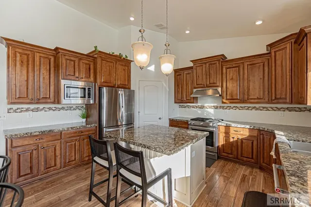 $615,000 | 3830 Lakefield Lane, Ammon, ID 83406