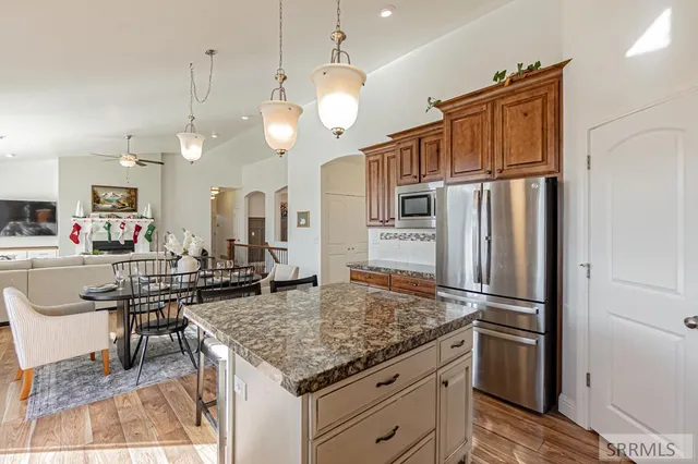 $615,000 | 3830 Lakefield Lane, Ammon, ID 83406