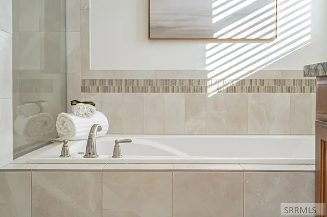 $615,000 | 3830 Lakefield Lane, Ammon, ID 83406