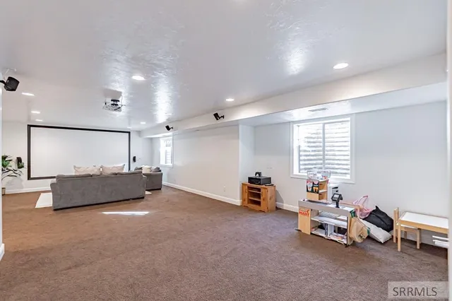 $615,000 | 3830 Lakefield Lane, Ammon, ID 83406