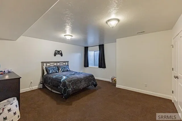 $615,000 | 3830 Lakefield Lane, Ammon, ID 83406