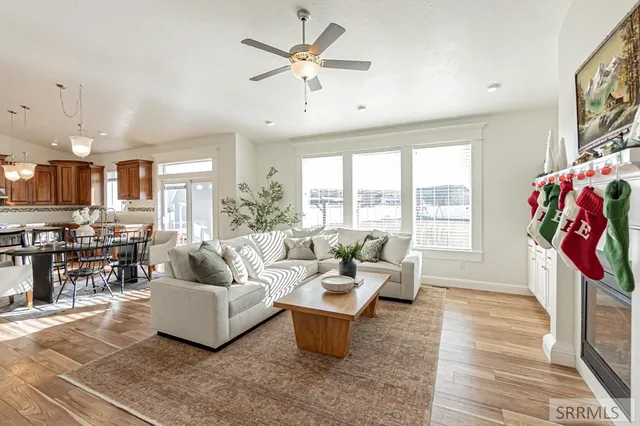 $615,000 | 3830 Lakefield Lane, Ammon, ID 83406