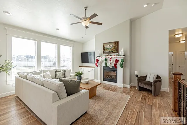 $615,000 | 3830 Lakefield Lane, Ammon, ID 83406