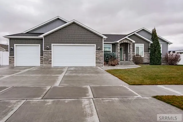 $615,000 | 3830 Lakefield Lane, Ammon, ID 83406
