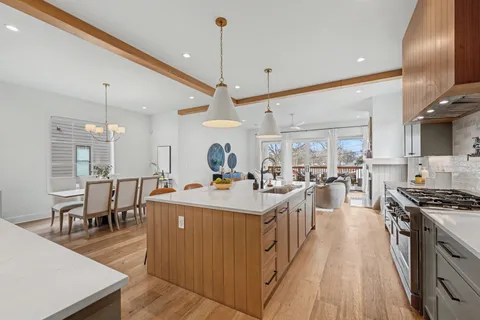 $1,150,000 | 6412 A Premier Drive, Nashville, TN 37209