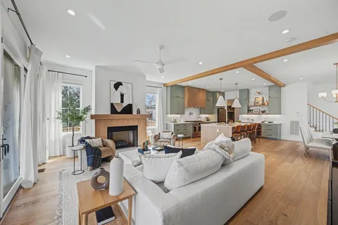 $1,150,000 | 6412 A Premier Drive, Nashville, TN 37209