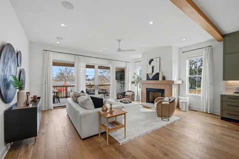 $1,150,000 | 6412 A Premier Drive, Nashville, TN 37209