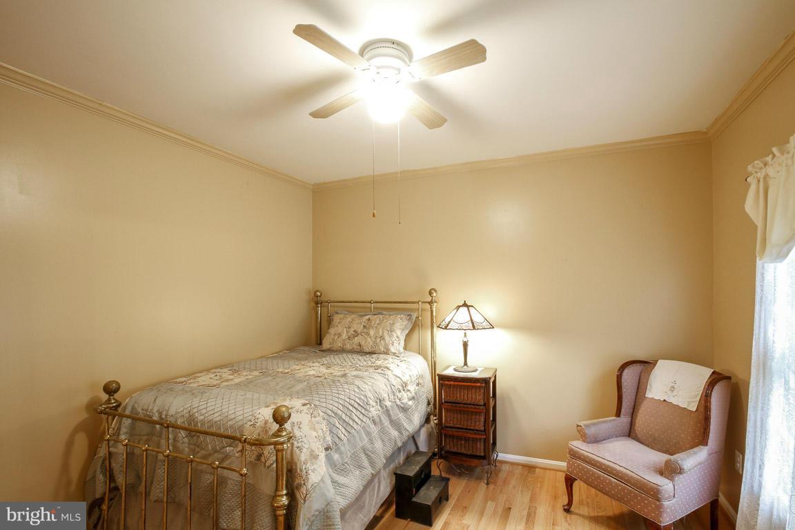 12041 Coloriver Road Manassas, VA 20112 - Photo 12 of 27 Bedroom