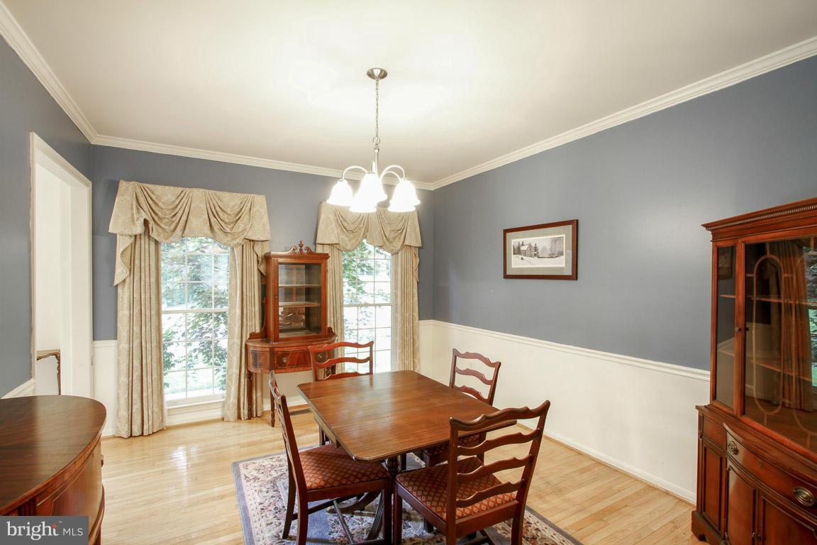 12041 Coloriver Road Manassas, VA 20112 - Photo 9 of 27 Dining Room