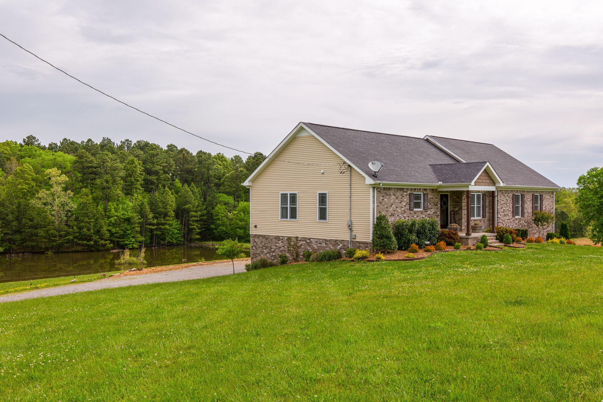 153 Martin Road Bon Aqua, TN 37025 - Photo 2 of 37 Gallery Image 2