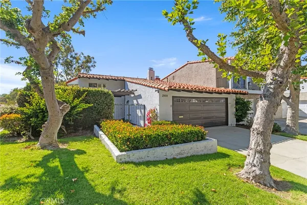 $2,200,000 | 2901 Quedada, Newport Beach, CA 92660