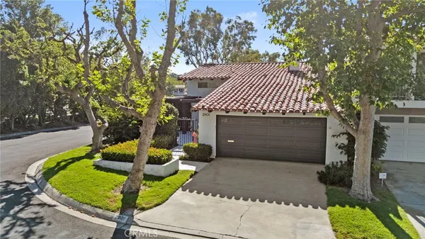 $2,200,000 | 2901 Quedada, Newport Beach, CA 92660
