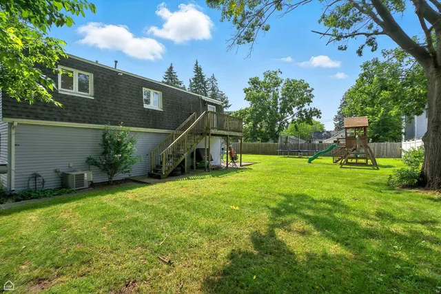 $575,000 | 237 South Church Road, Bensenville, IL 60106