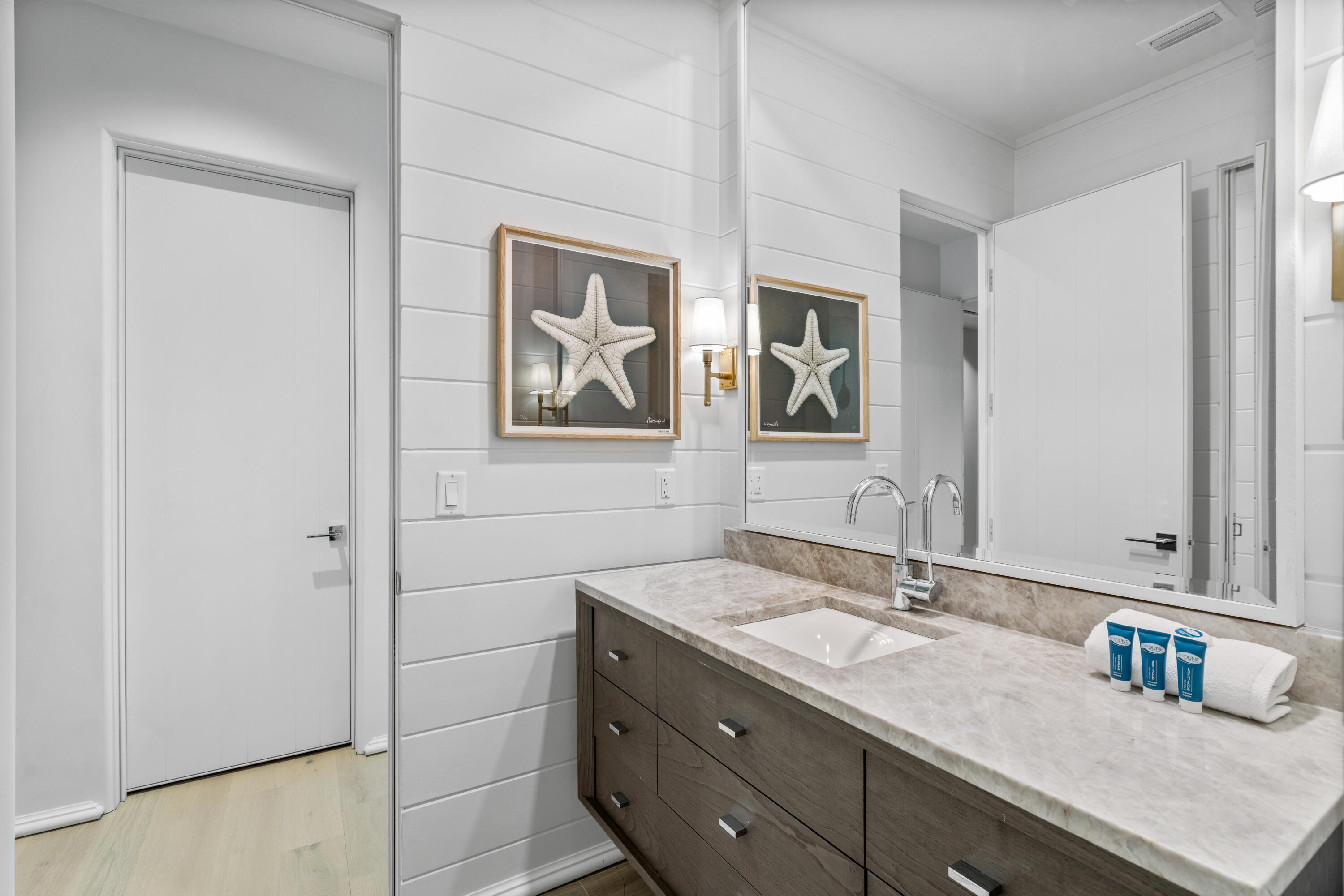 16 South Barrett Square, Unit 5 Rosemary Beach, FL 32461 - Photo 38 of 100 16 S Barrett Square Unit 5-42