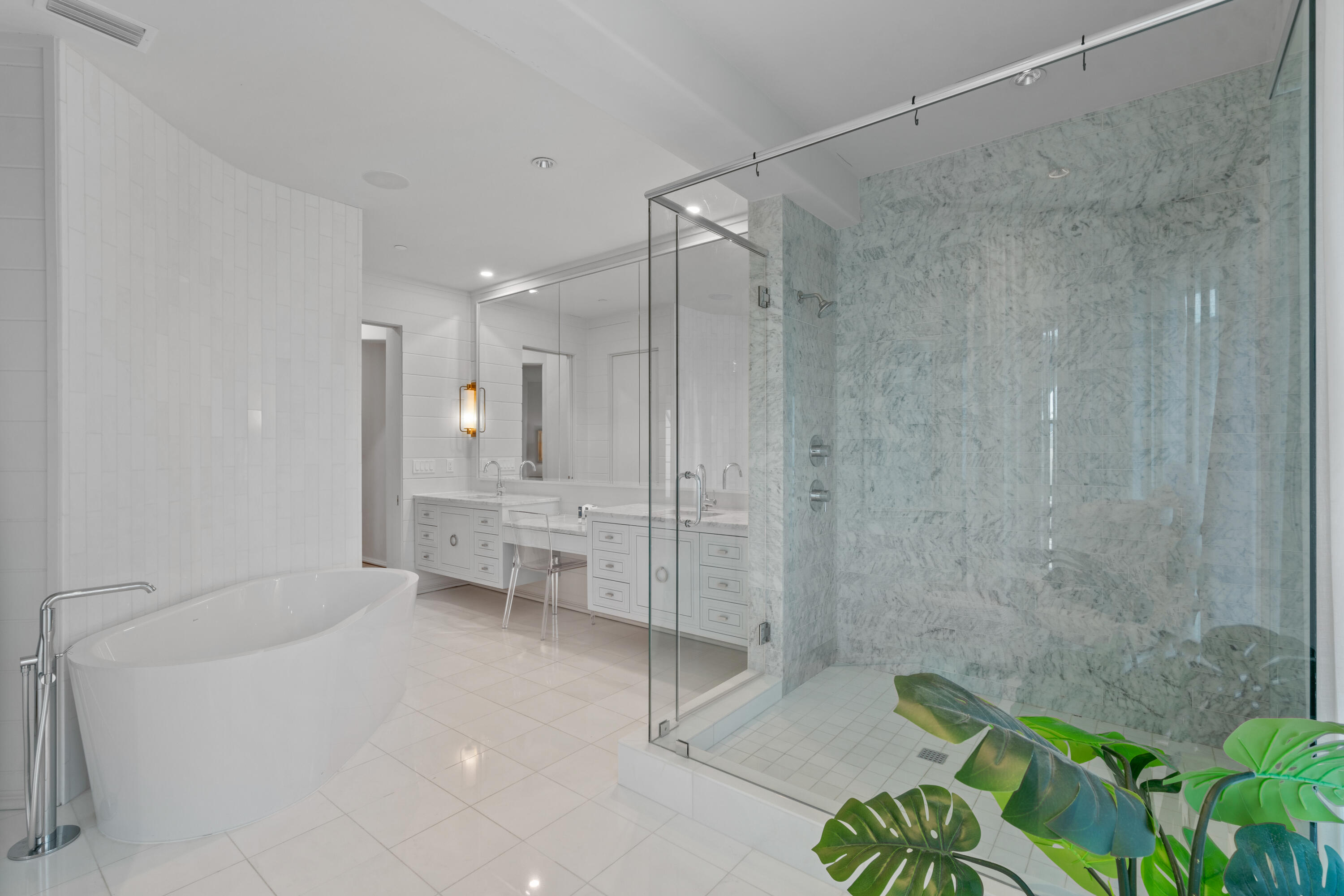 16 South Barrett Square, Unit 5 Rosemary Beach, FL 32461 - Photo 57 of 100 16 S Barrett Square Unit 5-62