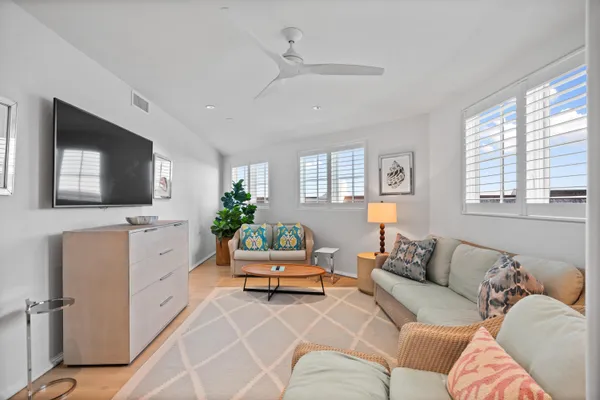 $8,295,000 | 16 South Barrett Square, Unit 5, Rosemary Beach, FL 32461