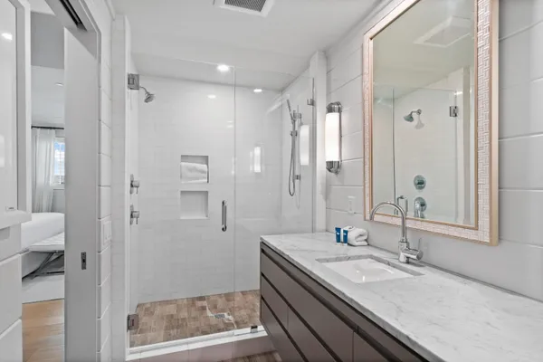 $8,295,000 | 16 South Barrett Square, Unit 5, Rosemary Beach, FL 32461