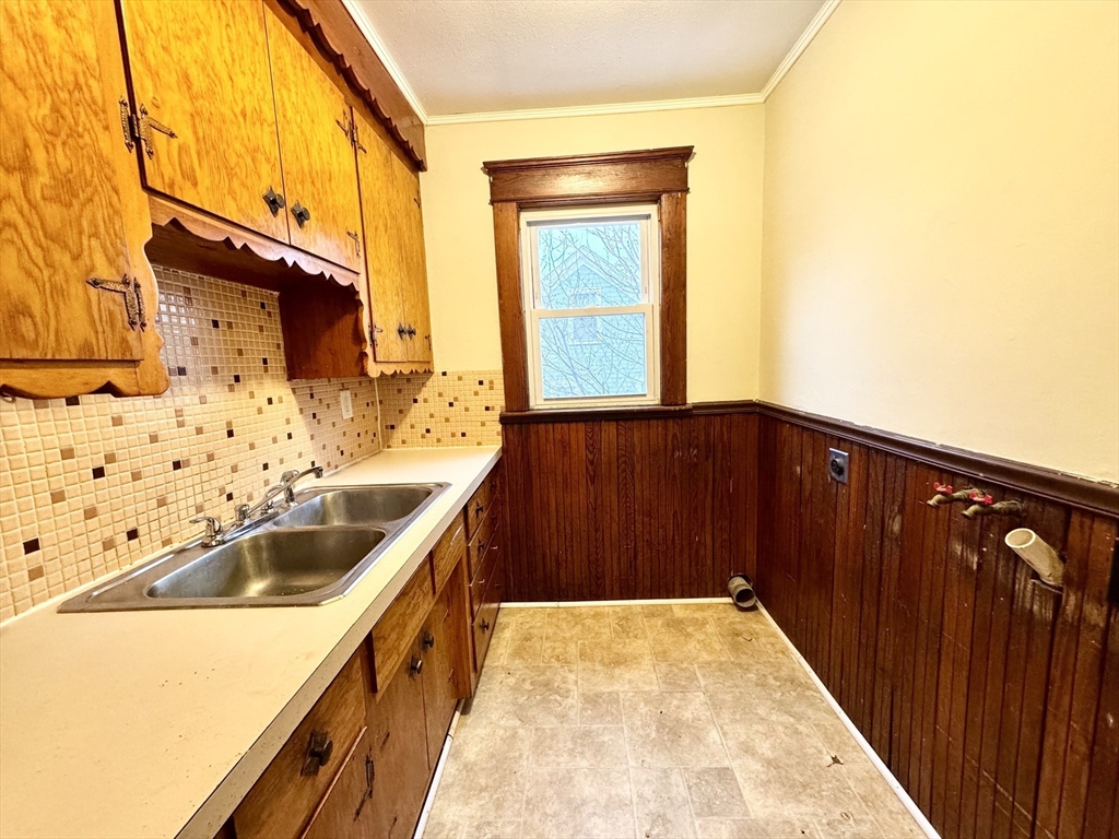 328 Stevens Street, Unit 2 Lowell, MA 01851 - Photo 11 of 14