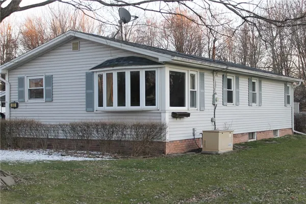 $159,900 | 302 Linwood Avenue, Gaines, NY 14411