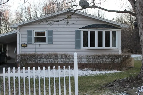 $159,900 | 302 Linwood Avenue, Gaines, NY 14411