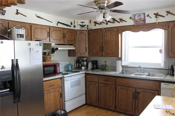 $159,900 | 302 Linwood Avenue, Gaines, NY 14411