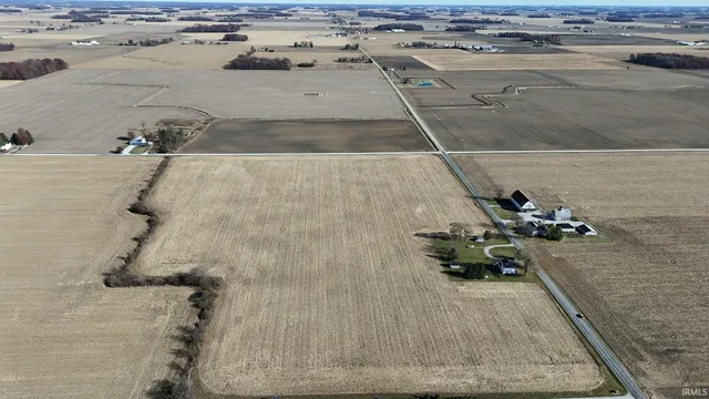 $554,000 | 200 East 200 North, Craigville, IN 46731