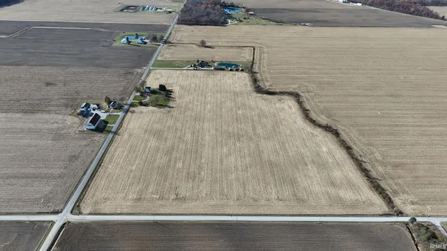 $554,000 | 200 East 200 North, Craigville, IN 46731