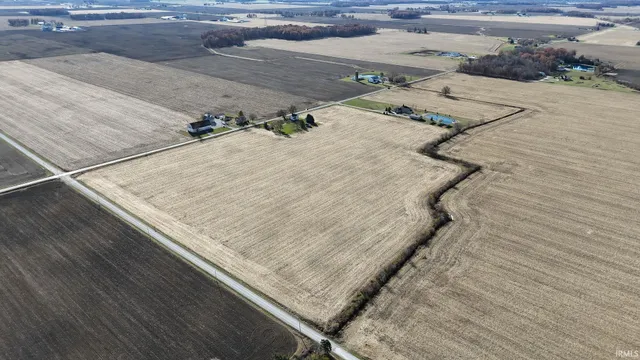 $554,000 | 200 East 200 North, Craigville, IN 46731