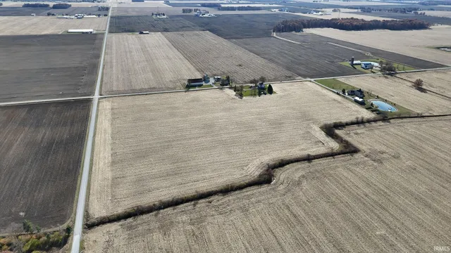 $554,000 | 200 East 200 North, Craigville, IN 46731