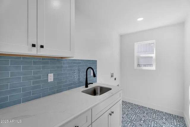 $674,995 | 1559 North Upland Circle, Mesa, AZ 85201