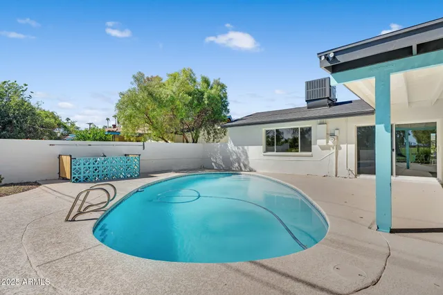$674,995 | 1559 North Upland Circle, Mesa, AZ 85201