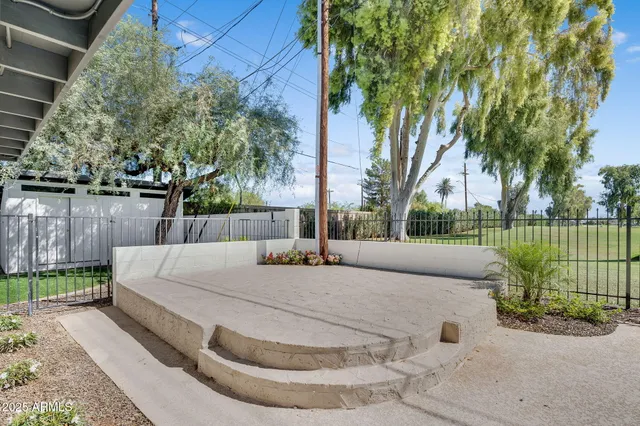 $674,995 | 1559 North Upland Circle, Mesa, AZ 85201